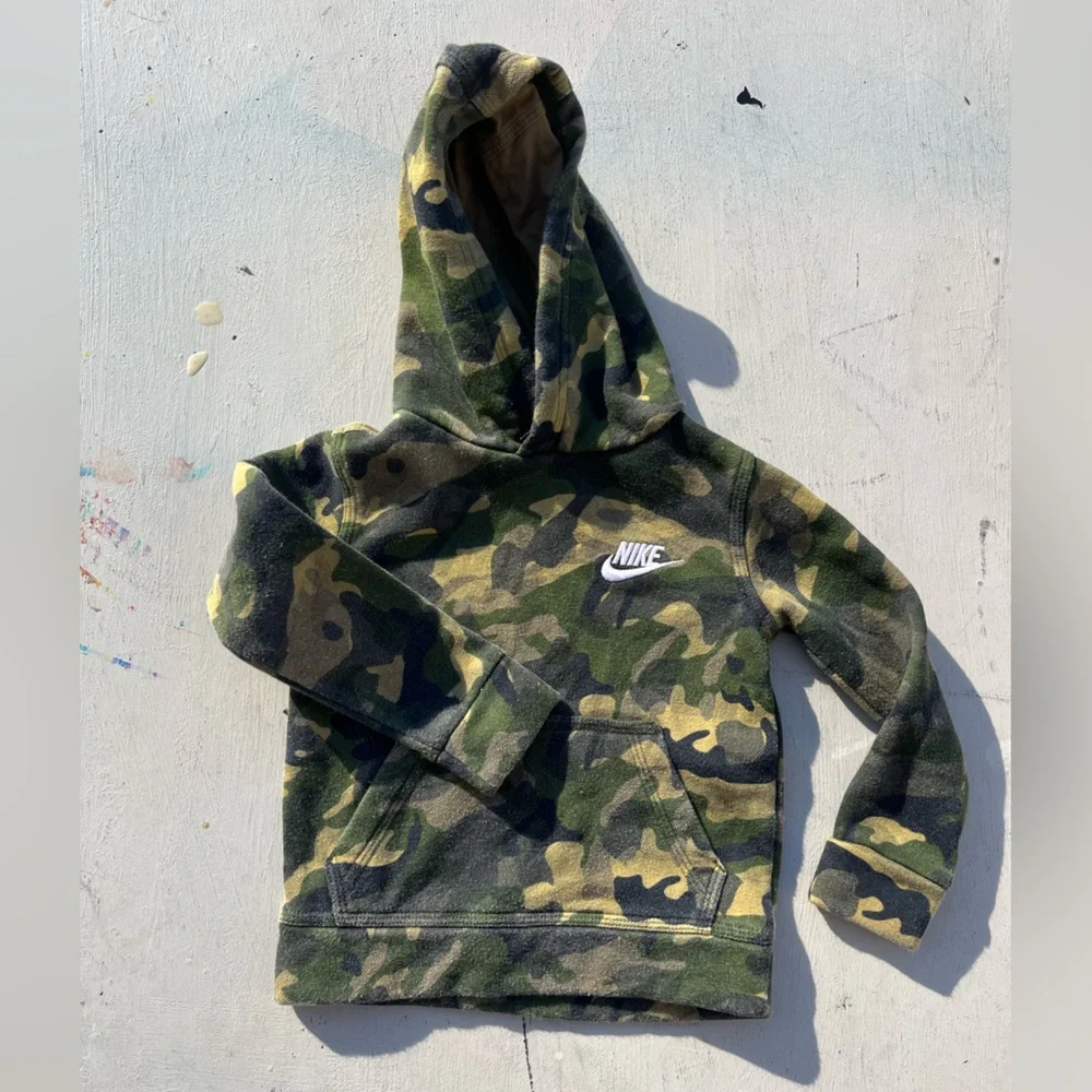 Kid's Nike Hoodie‎ Camo Swish Logo 2T Outdoor Camping Hike Logo Streetwear